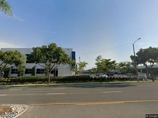 Exterior view of Longbeach detox center — tree
