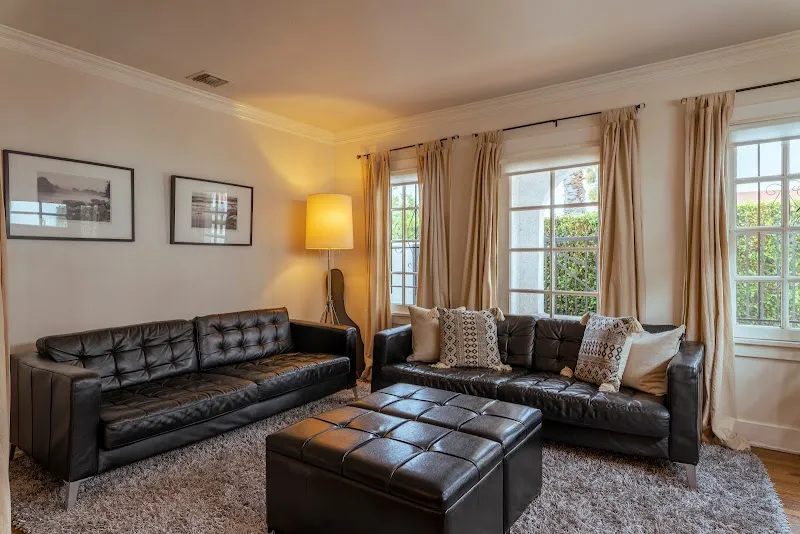 Pride Detox - interior photo