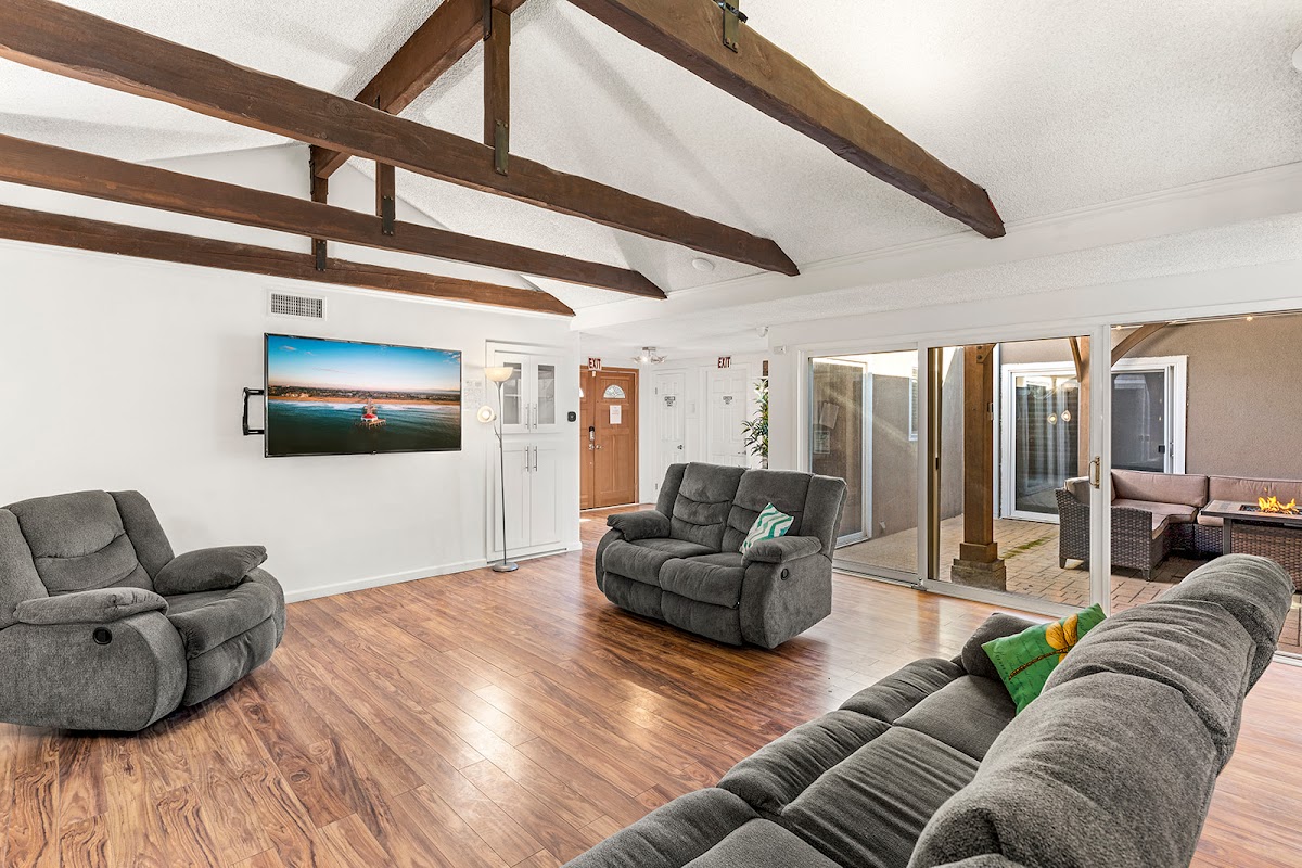 Alcohol and Drug Rehab Center - Surf City Recovery - Photo 6