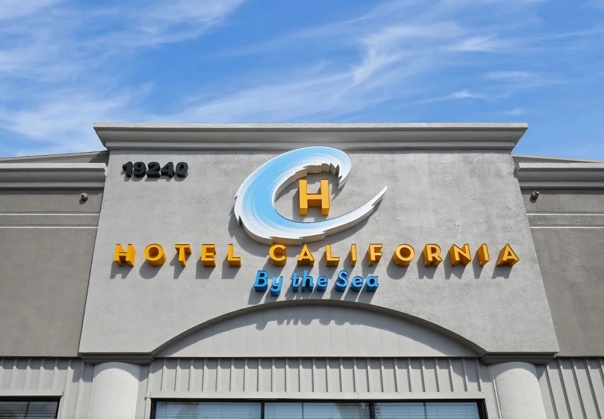 Hotel California By the Sea Outpatient Facility - Photo 2