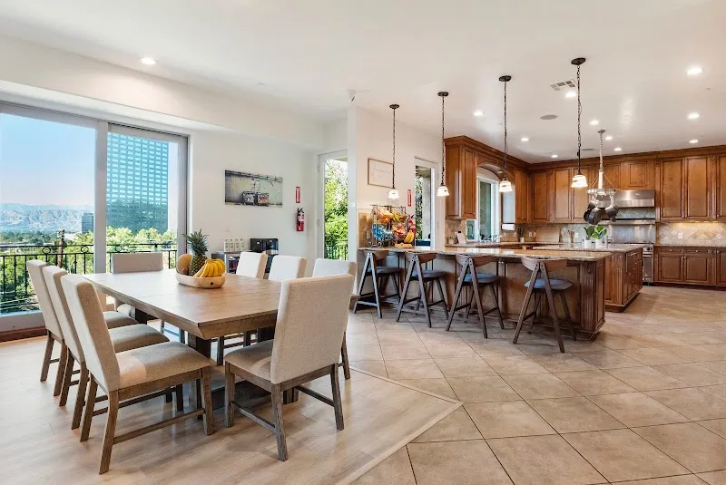 Luxe Recovery | Luxury Rehab &amp; Detox - interior photo