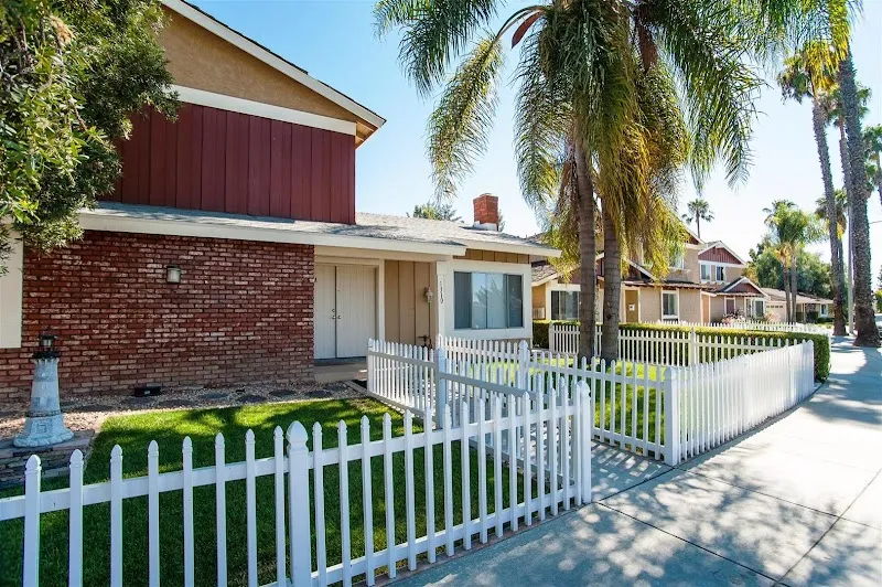 Lighthouse Treatment Center: Alcohol & Drug Rehab Orange County - Photo 2