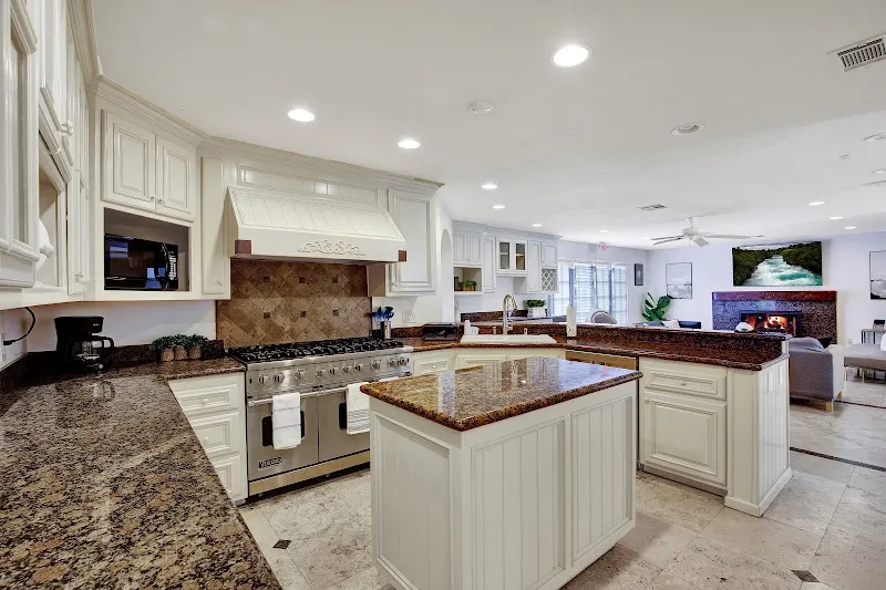 Lift Off Recovery: Addiction Rehab &amp; Detox Anaheim - interior photo