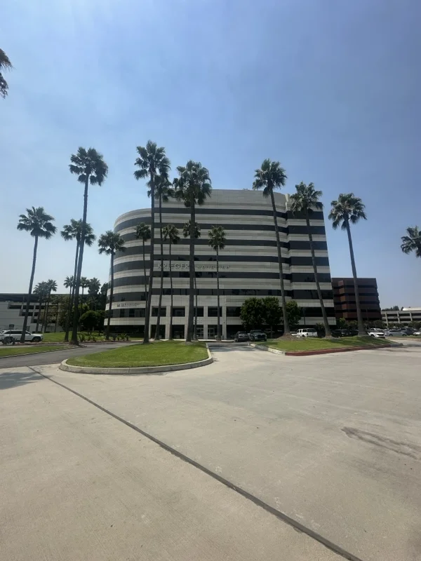 Exterior view of Longbeach outpatient program — commercial building