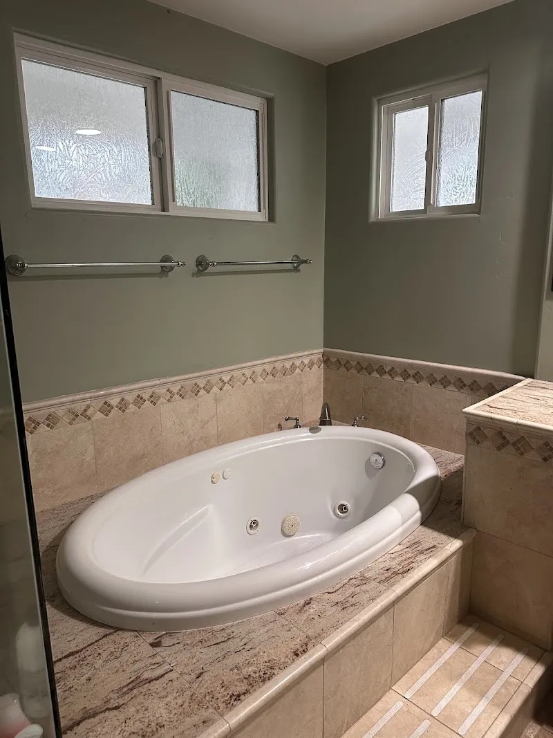 Pacific Shores Sober Living - Photo 3