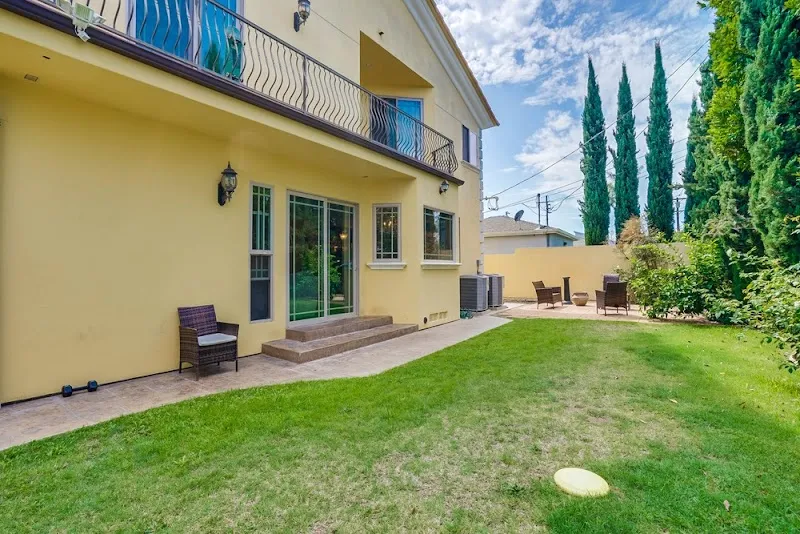 Design For Recovery - Sober Living in Los Angeles for Men - Photo 4