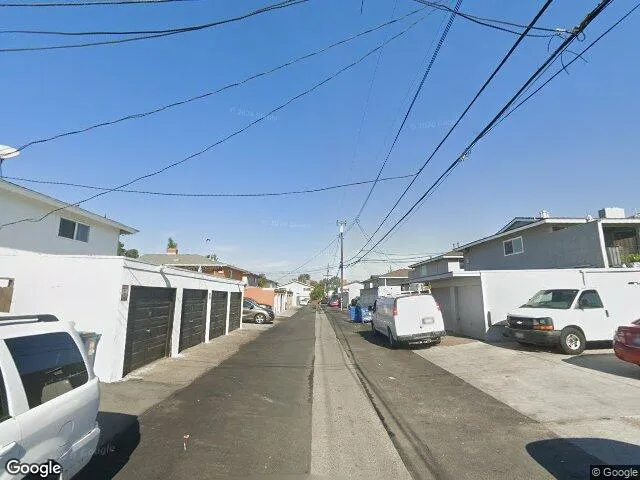 Beachfront Sober Living Orange County California - Photo 6