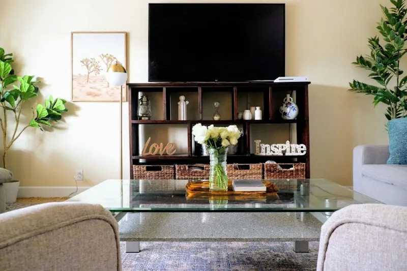 Laguna Shores Recovery - interior photo