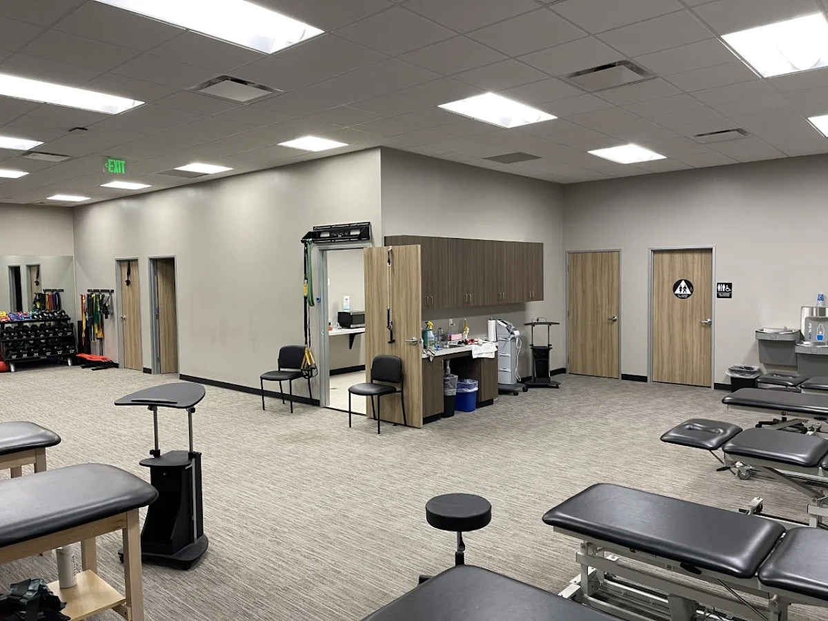 California Rehabilitation and Sports Therapy - Los Altos - interior photo