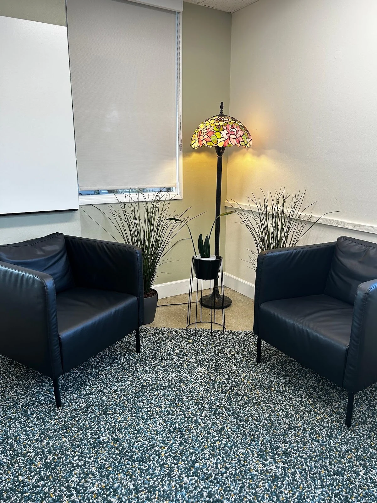 Akua Mind Body - Mental Health & Addiction Outpatient Treatment Long Beach - Photo 5