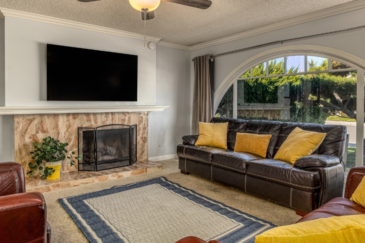 South Coast Behavioral Health- Huntington Beach - Photo 2