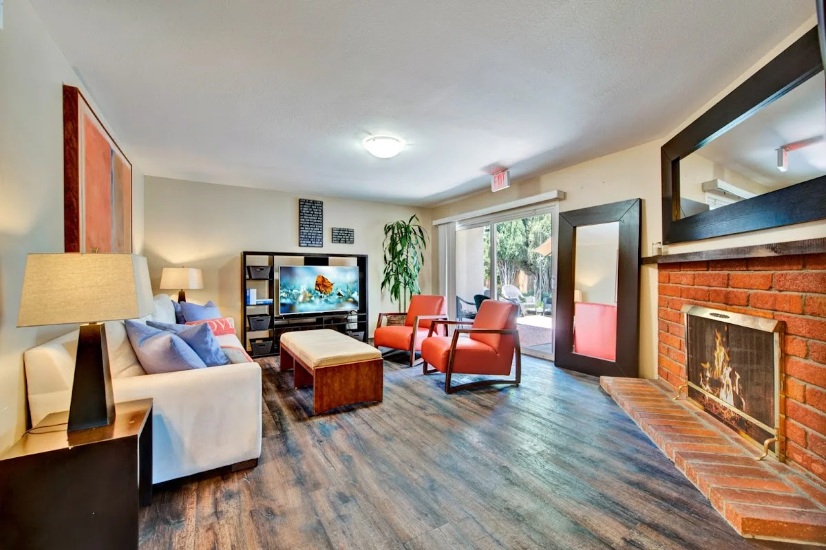 Lighthouse Treatment Center: Alcohol & Drug Rehab Orange County - Photo 4