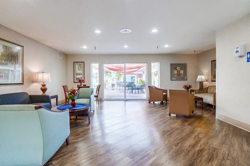 Marlora Post Acute Rehabilitation Hospital - Photo 6