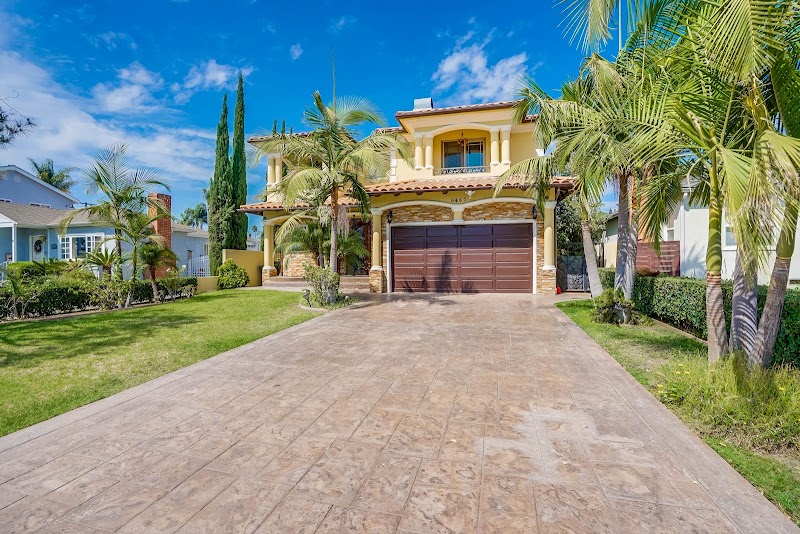 Design For Recovery - Sober Living in Los Angeles for Men - Photo 2